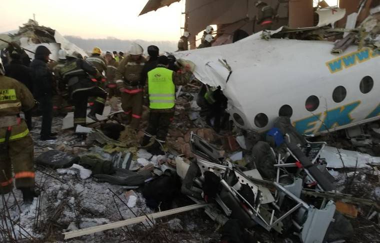 Пассажирский самолёт разбился после вылета из Алматы