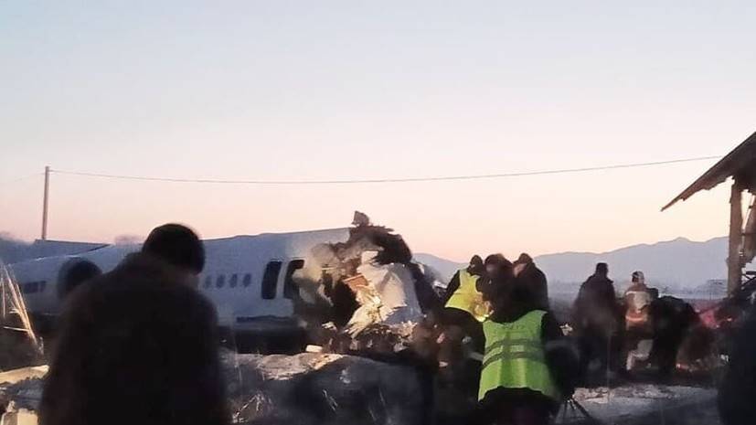 В Казахстане разбился пассажирский самолёт