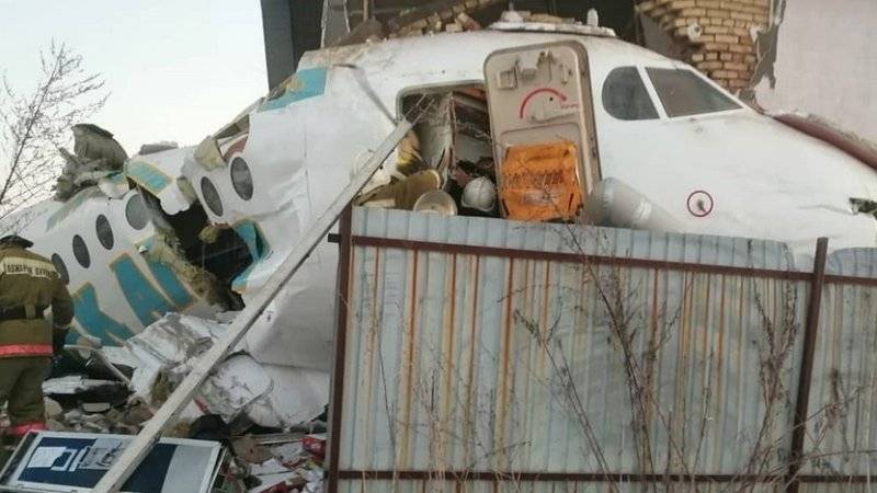 Власти Казахстана уточнили количество погибших и пострадавших при крушении самолета