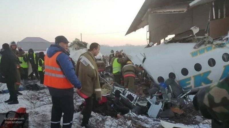 14 человек погибли, еще 35 пострадали при крушении самолета Bek Air в Алма-Ате