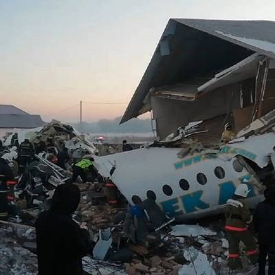 В Алма-Ате разбился пассажирский самолет