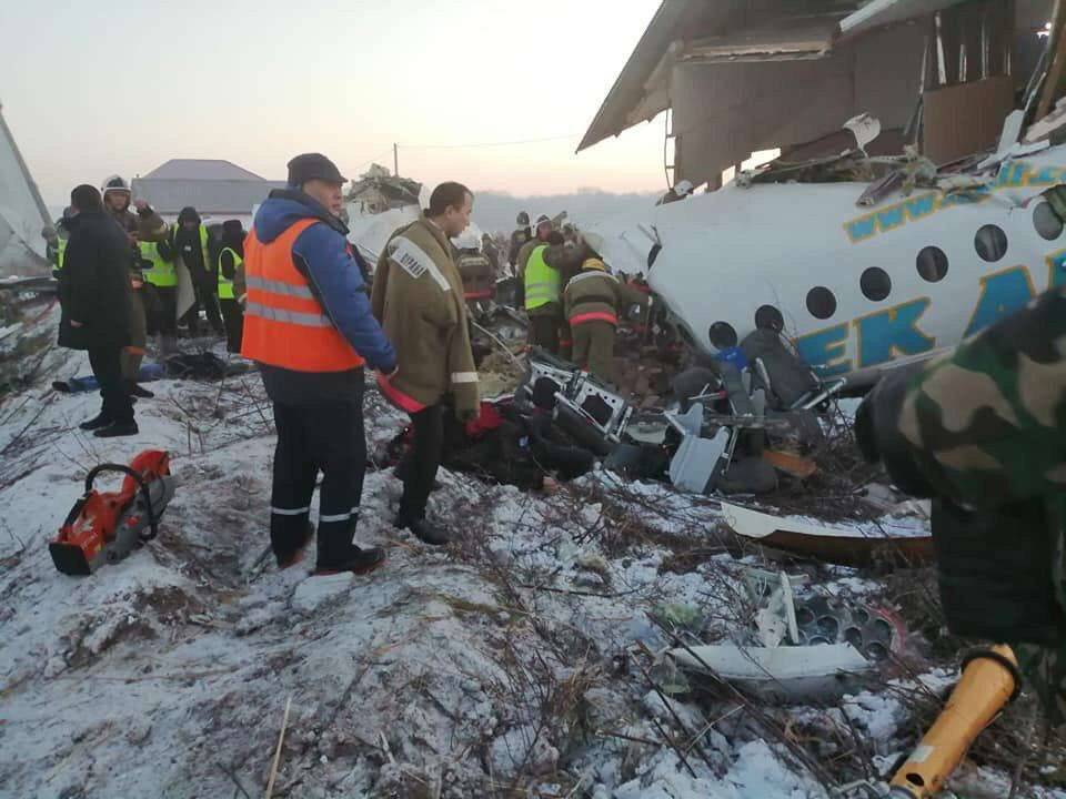 В Казахстане разбился пассажирский самолет, десятки погибших - Cursorinfo: главные новости Израиля