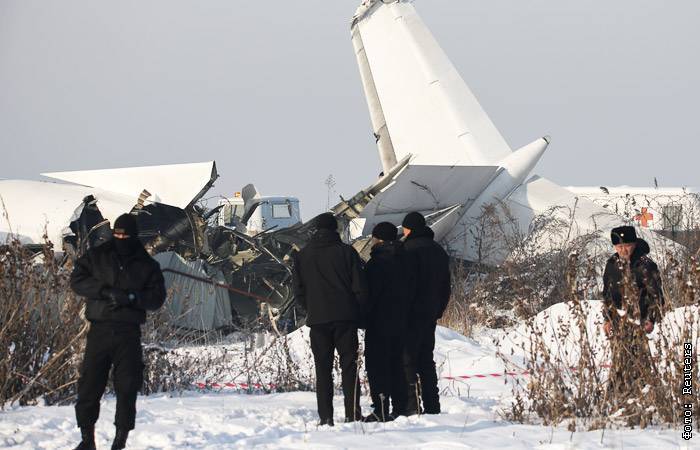 Жертвами крушения самолета в Алма-Ате стали 15 человек