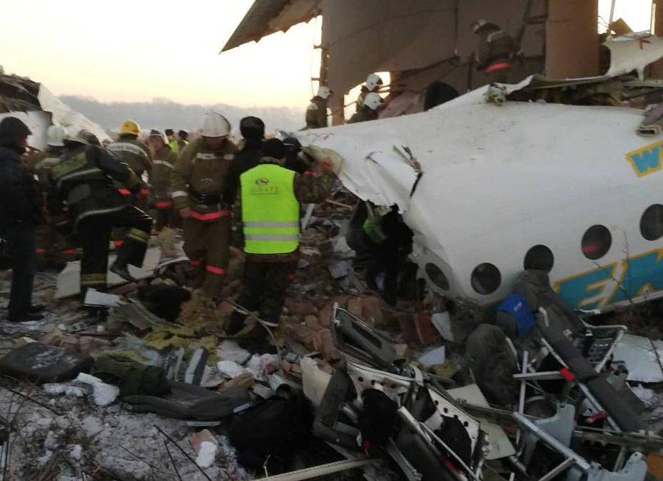 Число погибших в Алма-Ате из-за крушения самолёта выросло