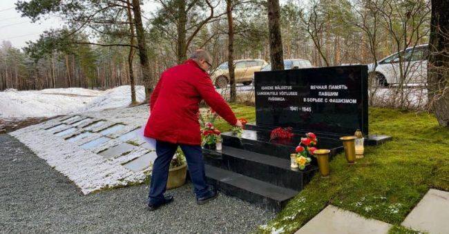 В Таллине открыли памятник жертвам нацизма
