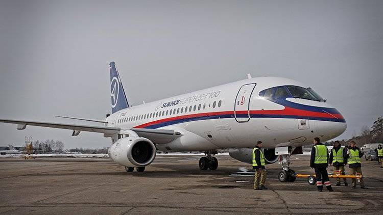 Пассажирский самолет выкатился на грунт в аэропорту «Шереметьево»