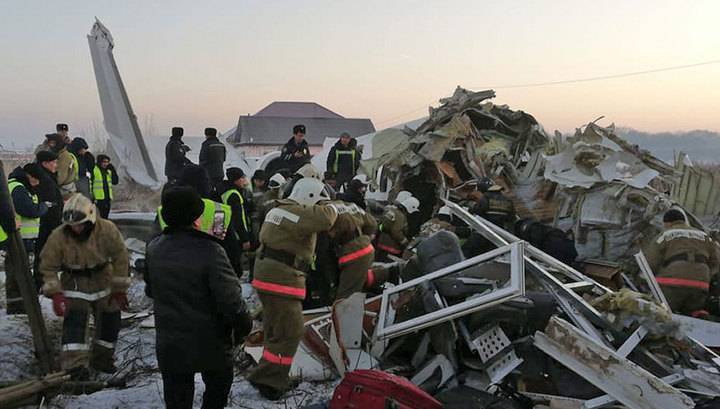 В Казахстане 28 декабря объявлен день траура в связи с крушением самолета Bek Air