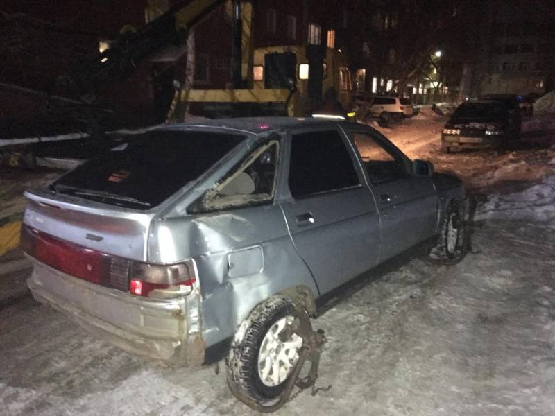 Задержан водитель, который сбил троих пешеходов на остановке в Кемерове и скрылся