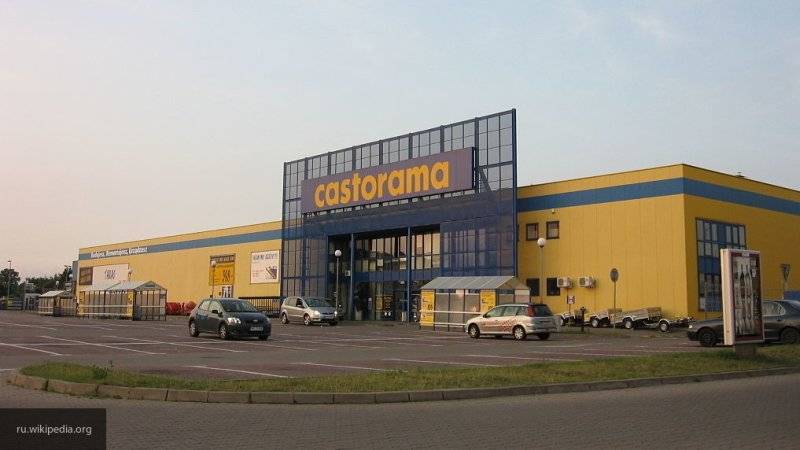 "Максидом" намерен купить сеть магазинов Castorama в Петербурге