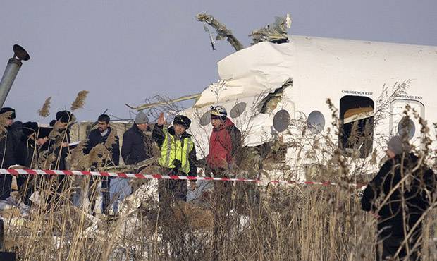 Следователи назвали предварительные причины крушения самолета под Алма-Атой