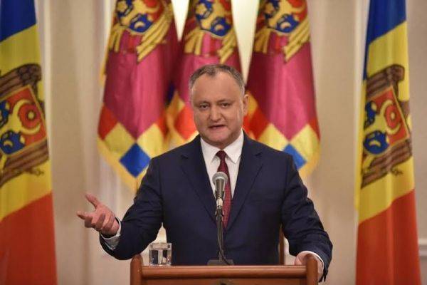 Правительство Молдавии досидит до конца мандата, уверен президент