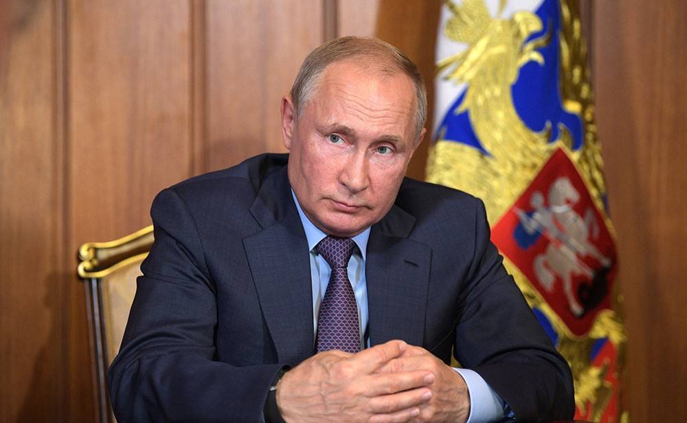 Глава МЧС рассказал Путину об итогах работы за год