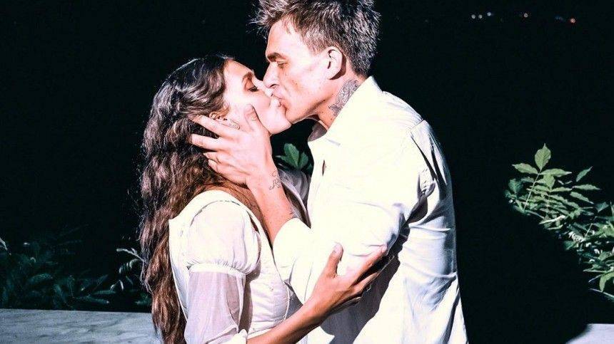 «Горячая любовь»: Фанатов позабавило пикантное фото Топалова и Тодоренко на кухне