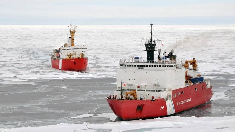 Россия построит для Северного морского пути пять новых ледоколов