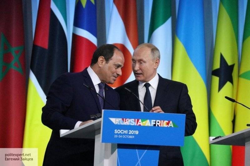 Путин обсудил с президентом Египта возможность восстановить авиаперелеты между странами