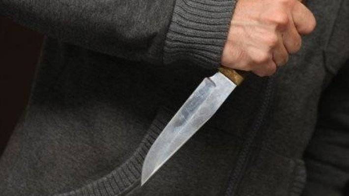 Мужчина с ножом пытался зайти в храм в центре Москвы
