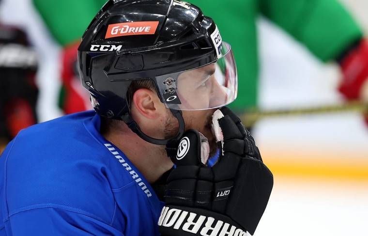 «Аванград» подписал контракты с 5 хоккеистами в последний трансферный день