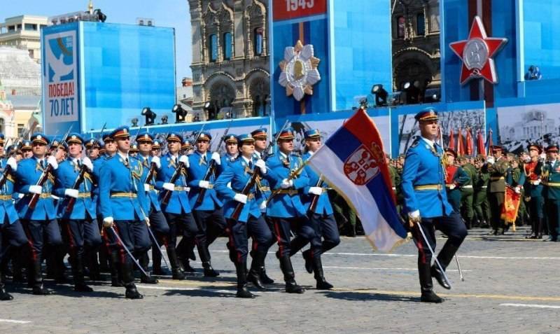 Сербский депутат предложил Белграду вступить в военный союз с Москвой