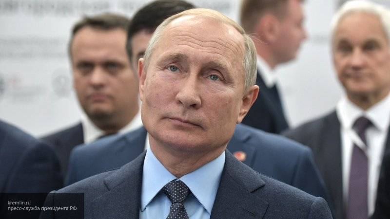 Британская Financial Times включил Путина в список знаковых фигур десятилетия