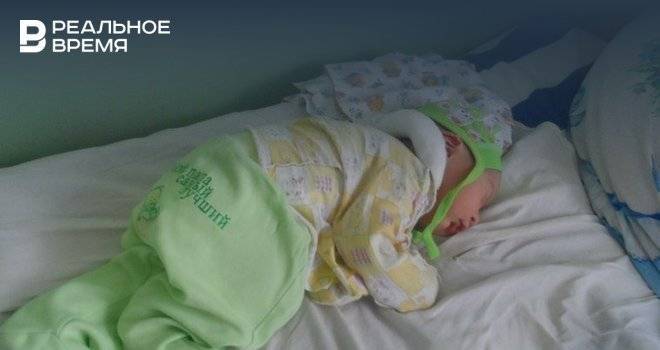 В Татарстане поднимут пособия за рождение первенцев