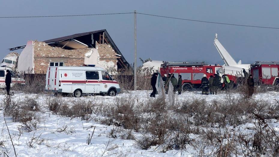 "Черный ящик" с рухнувшего в Казахстане самолета передадут в Москву на расшифровку