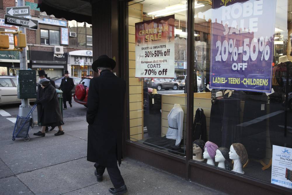 Полиция Нью-Йорка усилила присутствие в еврейских кварталах