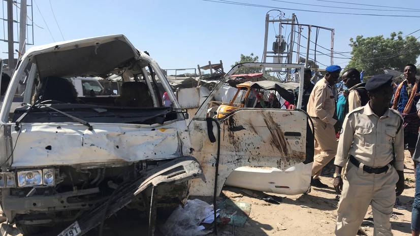 В Сомали при взрыве заминированного автомобиля погибли 50 человек