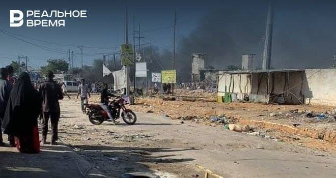 При подрыве автомобиля в Сомали погибли более 50 человек
