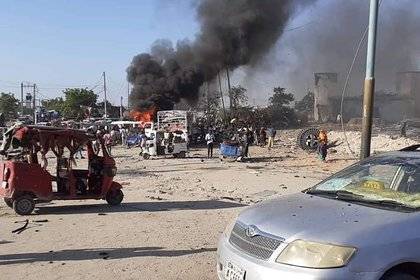 В Сомали при взрыве заминированного автомобиля погибли 90 человек