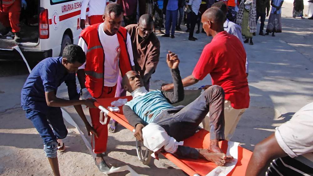В столице Сомали взорвался заминированный автомобиль. Погибли по меньшей мере 60 человек