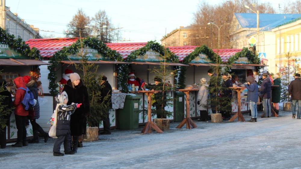 В Петрозаводске впервые открылась Рождественская ярмарка
