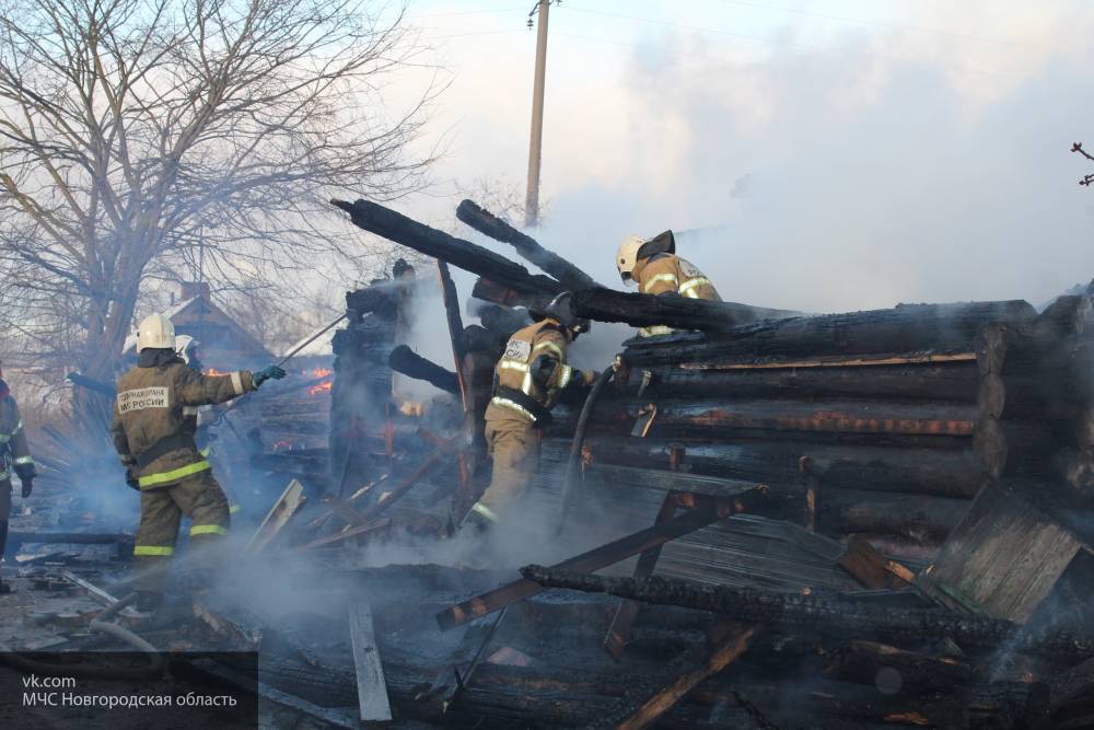 Пожарный в выходной день спас людей из горящего дома во Владимирской области