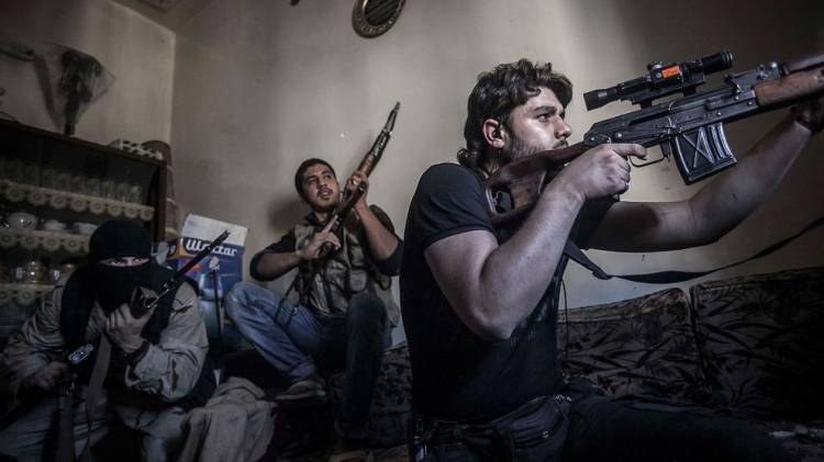 Боевики два раза атаковали позиции сирийской армии в районе города Джарджаназ в Идлибе