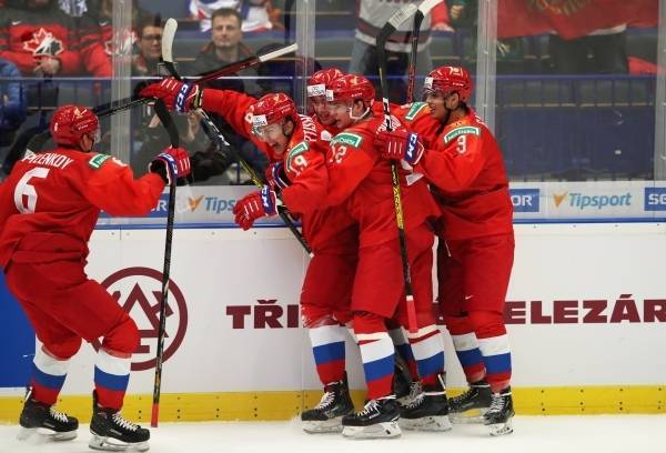 Хоккеисты молодёжной сборной России разгромили канадцев на чемпионате мира