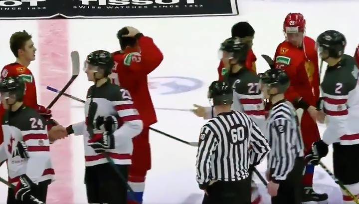 Российские хоккеисты отказались пожимать руку капитану канадской молодежки