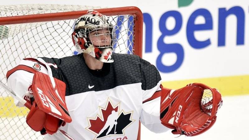 Капитан сборной Канады извинился перед россиянами за то, что не снял шлем во время гимна