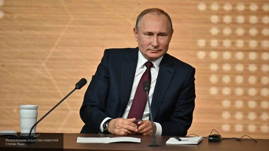 Путин подписал закон для поддержки самозанятых россиян