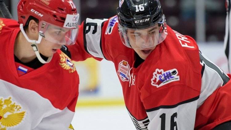 Российские хоккеисты из молодежной сборной отказались жать руку капитану канадской команды