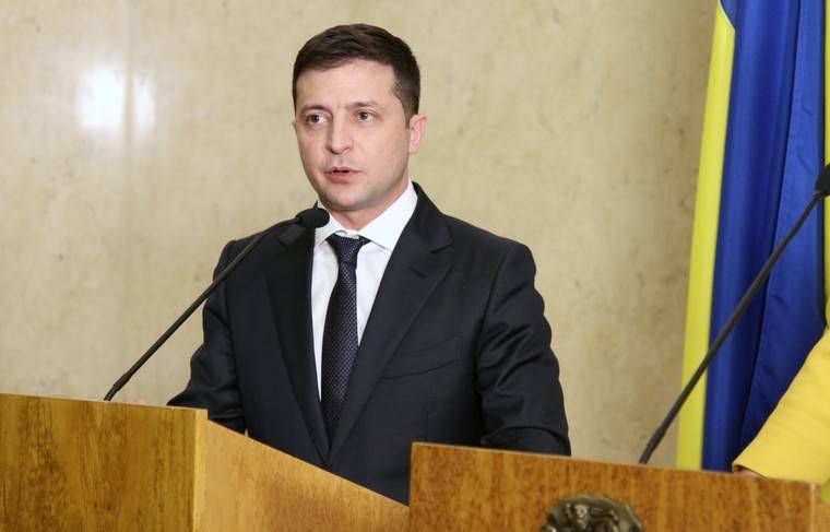 Зеленский изменил порядок расследования уголовных дел против депутатов