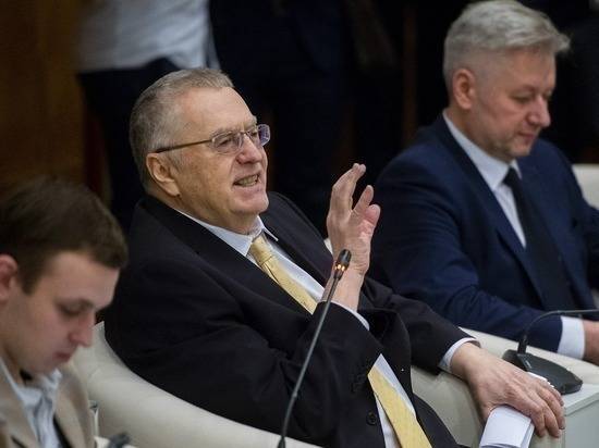 Жириновский считает, что президента России необходимо “разгрузить”