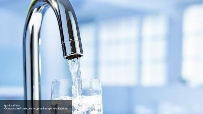 Эксперт развеяла миф о необходимости употребления двух литров воды в день