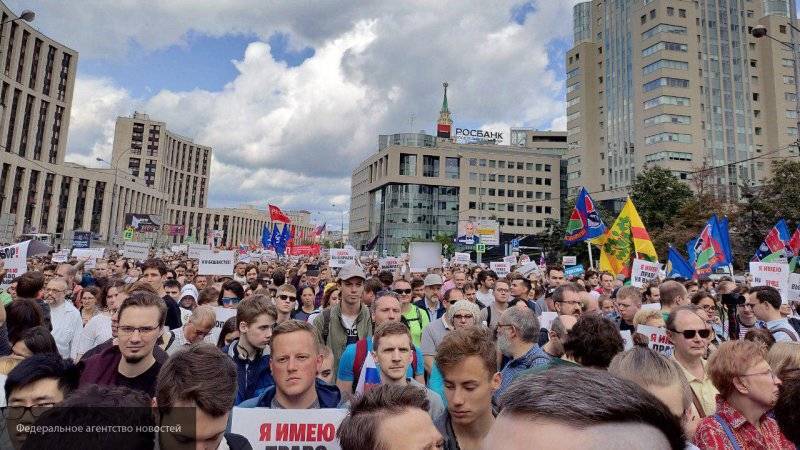 Федоров выступил за ужесточение законодательства для участников незаконных митингов в РФ