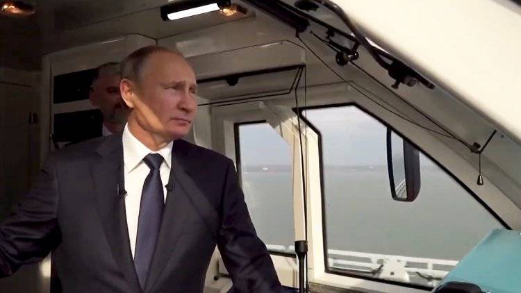 Путина порадовала поездка по Крымскому мосту