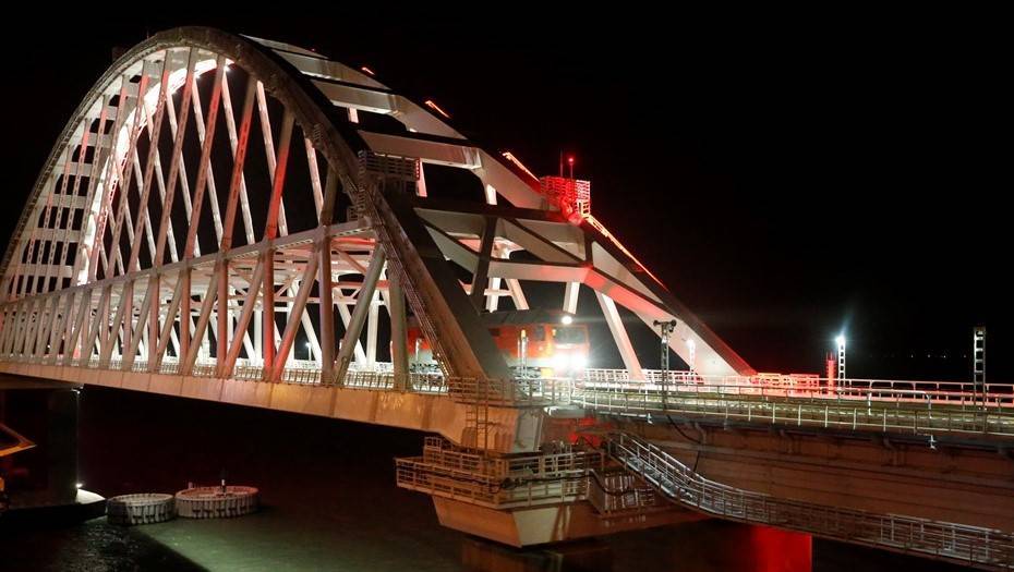 Путин: Крымский мост способен простоять века