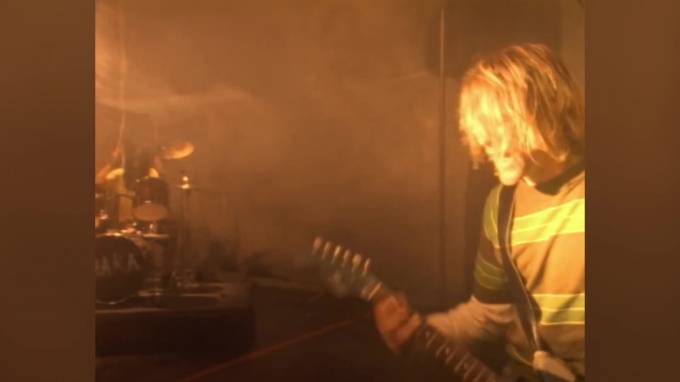 Клип группы Nirvana достиг "миллиарда" на YouTube