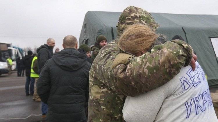 Донбасс передал Киеву 25 человек в рамках обмена пленными