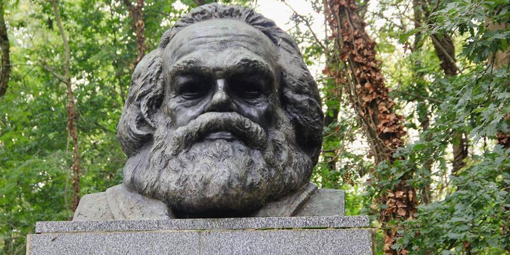 Кладбищенский налет на Карла Маркса