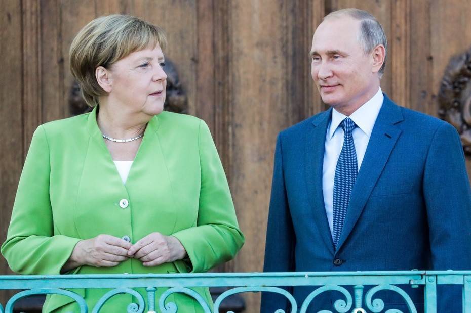 Путин и Меркель позитивно оценили обмен удерживаемыми лицами в Донбассе