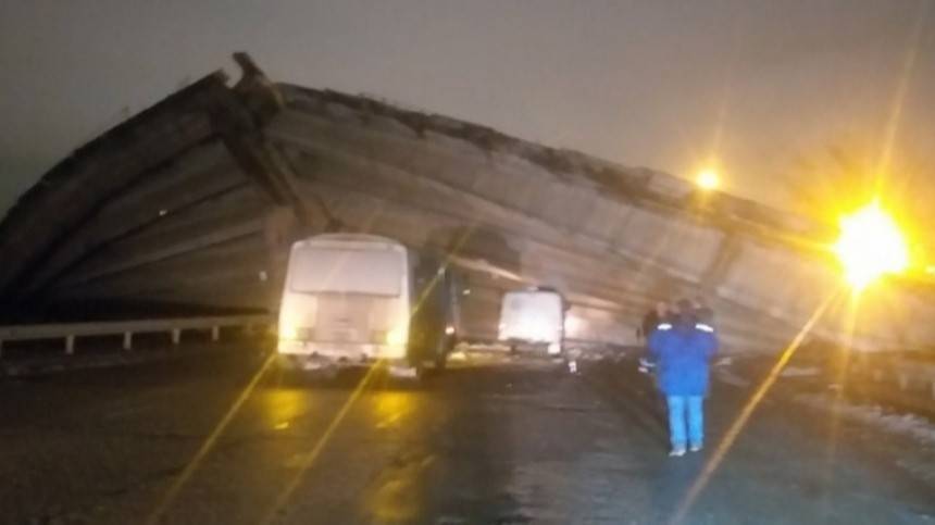 В Оренбурге после обрушения моста введен режим ЧС