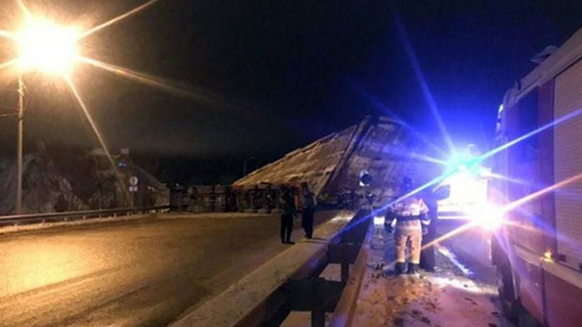 Власти назвали причину обрушения моста в Оренбургской области